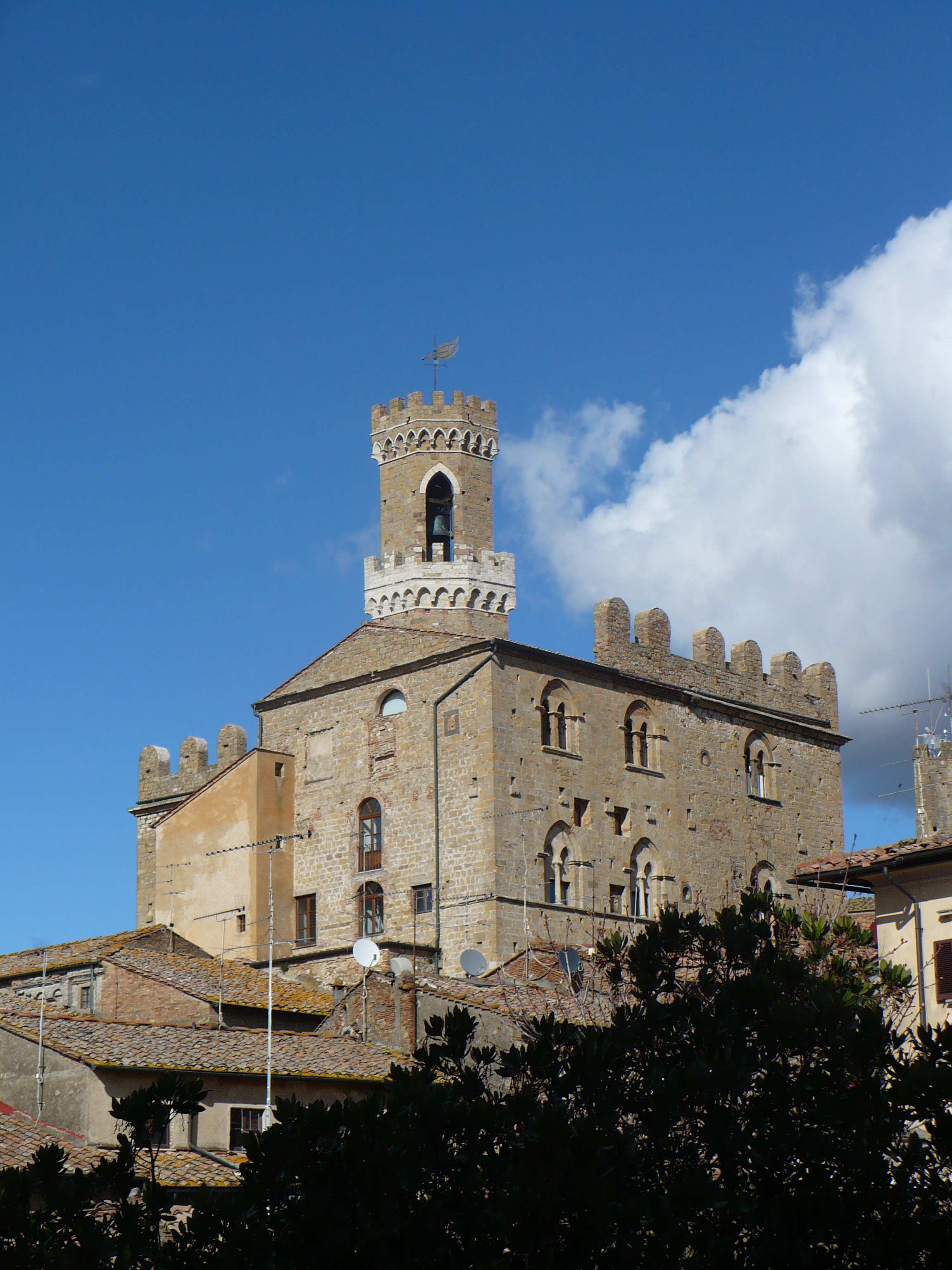 CARICO SCARICO PAX A VOLTERRA